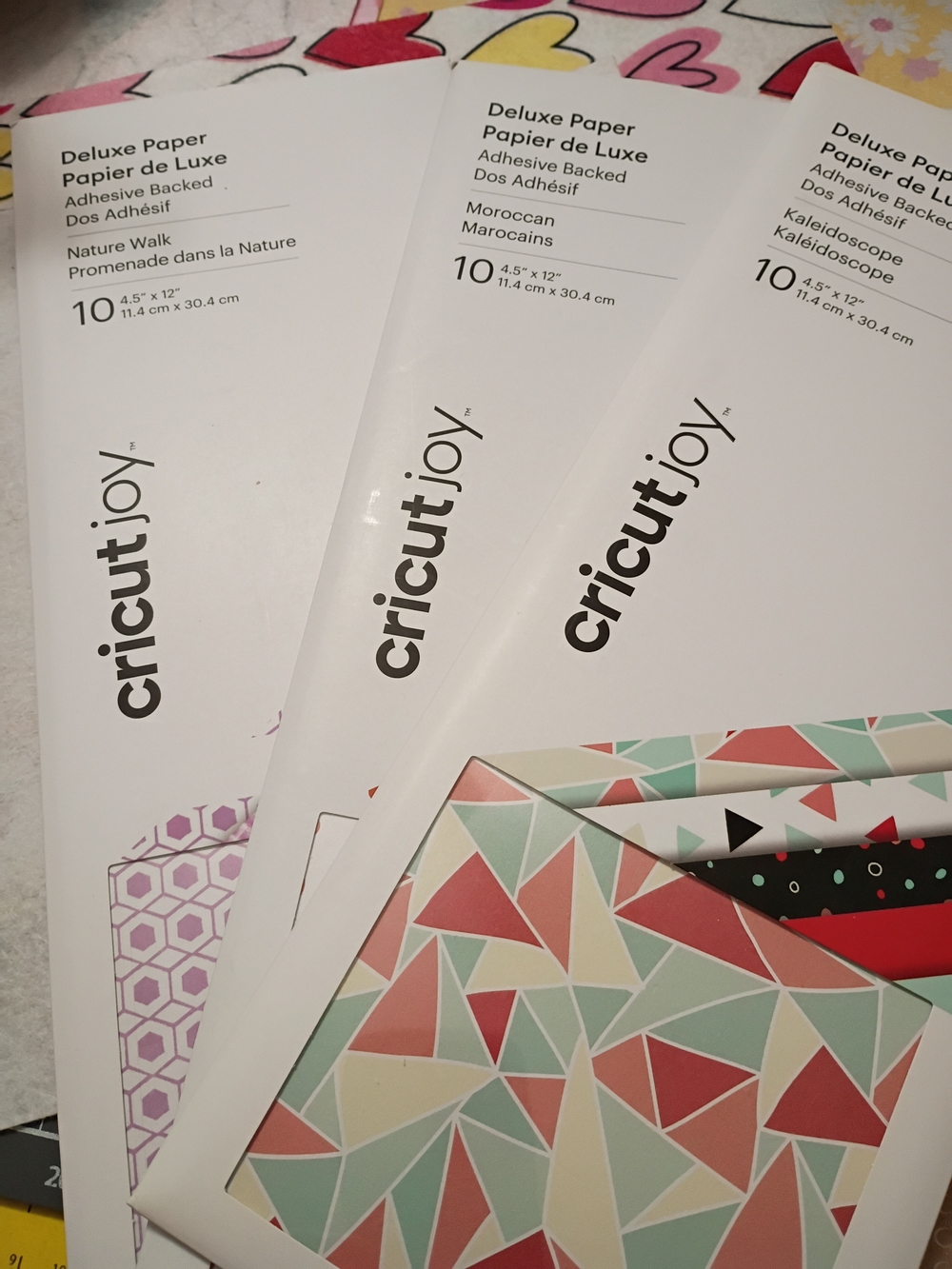 Cricut Deluxe Adhesive Backed Paper Pack - Multicolor